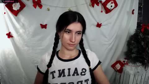 Laura online show from 01.06.25
