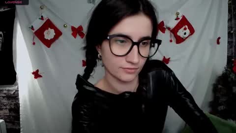 Laura online show from 01.07.25