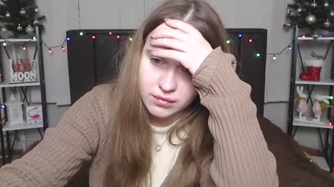 LauraHlot online show from 12.24.24