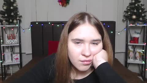 LauraHlot online show from 12.24.24