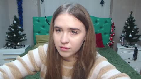 LauraHlot online show from 12.25.24