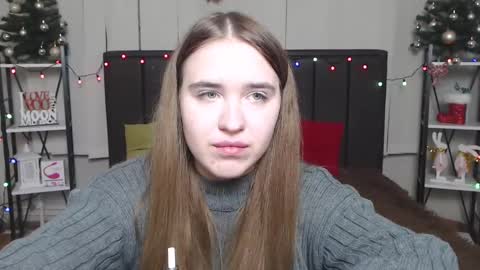 LauraHlot online show from 12.28.24