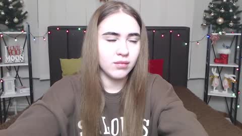 LauraHlot online show from 01.05.25