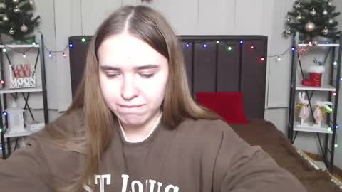 LauraHlot online show from 01.11.25