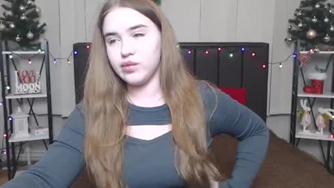 LauraHlot online show from 01.15.25