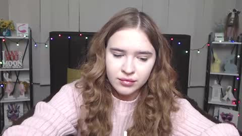 LauraHlot online show from 01.20.25