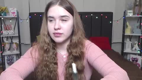 LauraHlot online show from 01.23.25