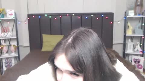 LauraHlot online show from 02.01.25