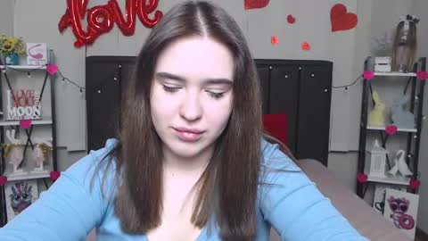 LauraHlot online show from 02.27.25
