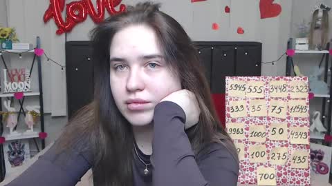 LauraHlot online show from 03.12.25