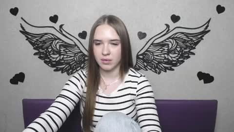 Snapshot of laurahlot chatting on 04.18.26 LauraHlot online show from 04.18.26