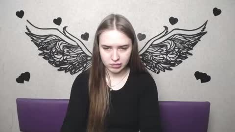 Snapshot of laurahlot chatting on 04.28.26 LauraHlot online show from 04.28.26