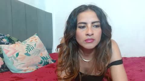 Laura online show from 10.03.25