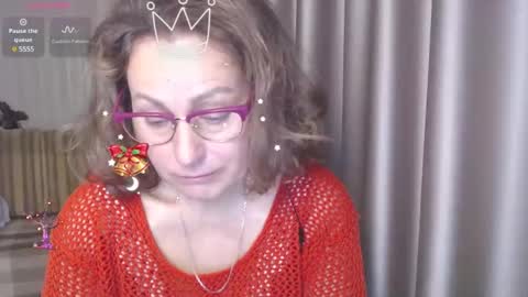 Lauraoven1 online show from 12.04.24