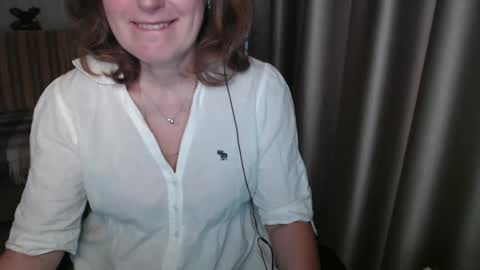 Lauraoven1 online show from 03.06.25