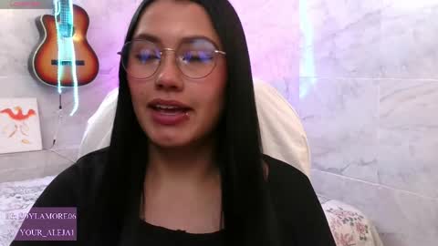 Snapshot of lauraruiz1 chatting on 06.05.26 Aleja online show from 06.05.26