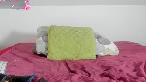 Laura Lara Sommer online show from 02.01.25