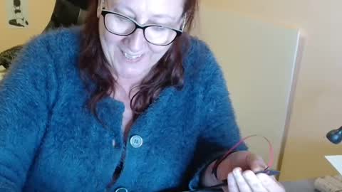 Snapshot of laureanne50 chatting on 01.21.25 laureanne online show from 01.21.25