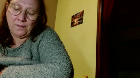 Snapshot of laureanne50 chatting on 01.31.25 laureanne online show from 01.31.25