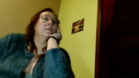 Snapshot of laureanne50 chatting on 02.25.25 laureanne online show from 02.25.25