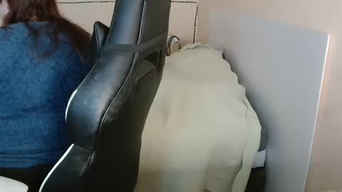 Snapshot of laureanne50 chatting on 03.12.25 laureanne online show from 03.12.25