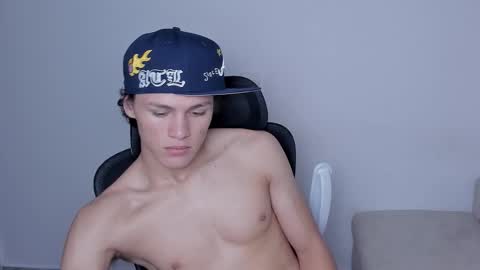 Laureent online show from 11.28.25