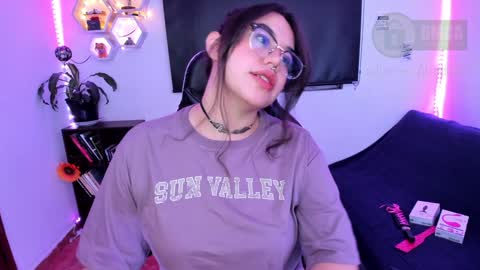  Im Lauren  independent model   online show from 12.30.24