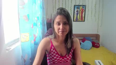 Snapshot of lauren_ashlee chatting on 10.11.25 Lauren Independent model online show from 10.11.25