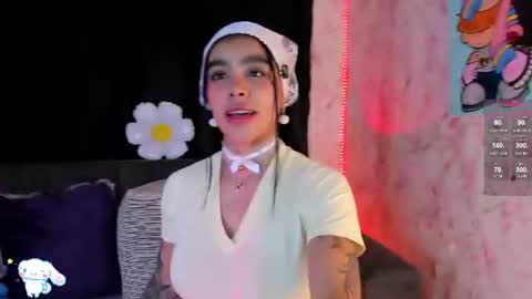 Snapshot of lauren_camila1 chatting on 07.29.26 Lau online show from 07.29.26