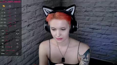 Snapshot of lauren_raquel chatting on 04.25.26 Eva online show from 04.25.26