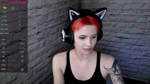 Snapshot of lauren_raquel chatting on 05.03.26 Eva online show from 05.03.26