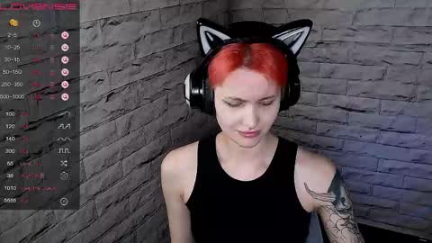 Snapshot of lauren_raquel chatting on 05.05.26 Eva online show from 05.05.26