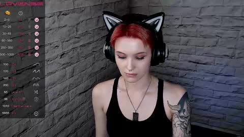 Snapshot of lauren_raquel chatting on 05.13.26 Eva online show from 05.13.26