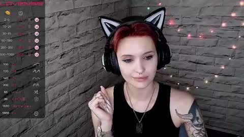 Snapshot of lauren_raquel chatting on 05.14.26 Eva online show from 05.14.26