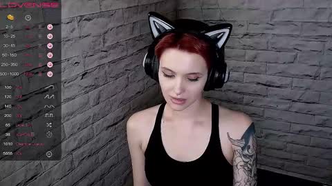 Snapshot of lauren_raquel chatting on 05.15.26 Eva online show from 05.15.26
