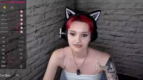 Snapshot of lauren_raquel chatting on 06.22.26 Eva online show from 06.22.26