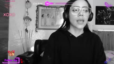 Snapshot of lauren_sweet7 chatting on 12.31.24 Lauren online show from 12.31.24