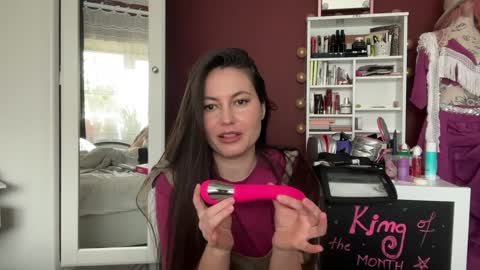 Snapshot of laurenbrite chatting on 10.10.25 Lauren Brite online show from 10.10.25