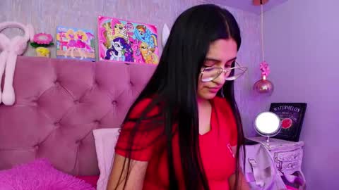 Laurene online show from 02.04.26