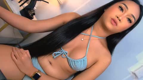 chloe3 online show from 11.27.25