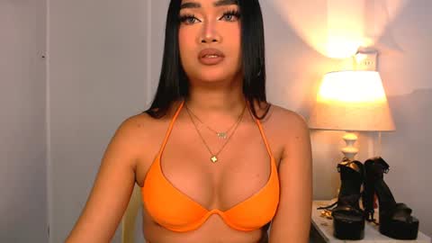 Snapshot of laurenfox16 chatting on 06.27.26 chloe3 online show from 06.27.26