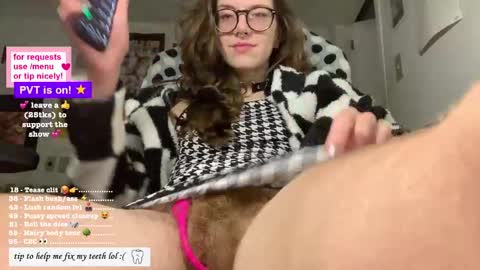 Snapshot of laurenipsumsit chatting on 05.31.26 Lauren online show from 05.31.26