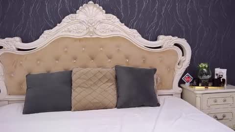 Laura online show from 04.16.26