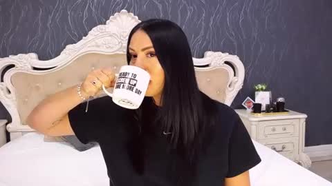 Laura online show from 07.09.26