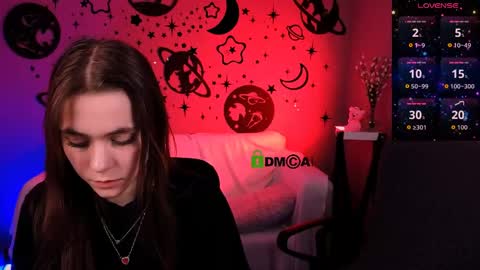 Laure online show from 04.11.26