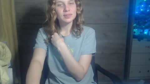 Snapshot of laurenmy chatting on 01.06.25 laurenmy online show from 01.06.25