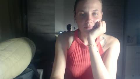 Snapshot of laurenmy chatting on 09.15.25 laurenmy online show from 09.15.25