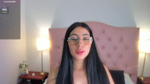 laurenn_smitth online show from 12.17.24