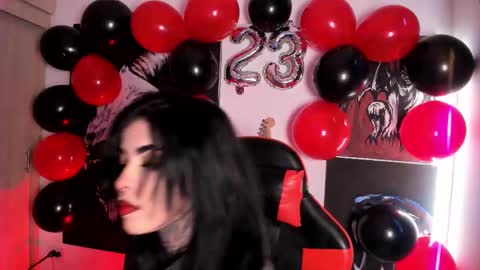  LAUREN INDEPENDENT MODEL HELP ME REACH 100 LIKES PLS  online show from 11.28.25