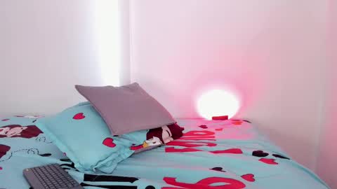 laurensmith9 online show from 02.19.25